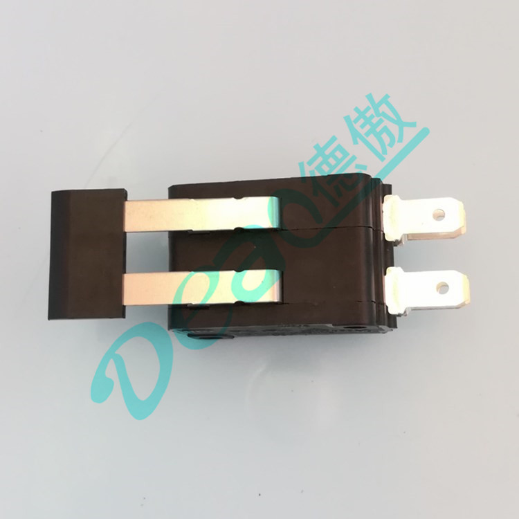雙聯(lián)電路控制設(shè)備安全保護(hù)微動(dòng)開(kāi)關(guān)